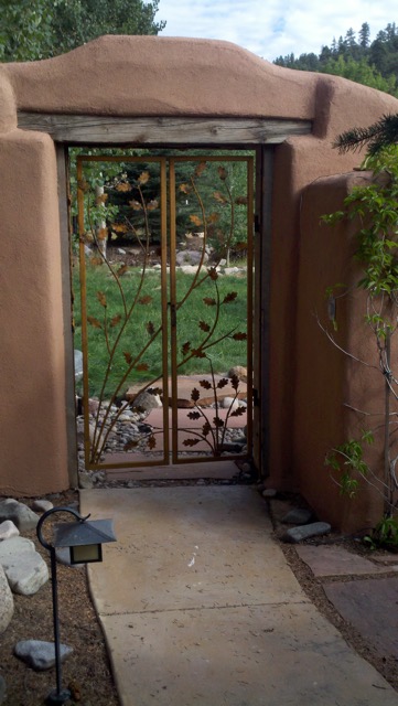 Singer Gate